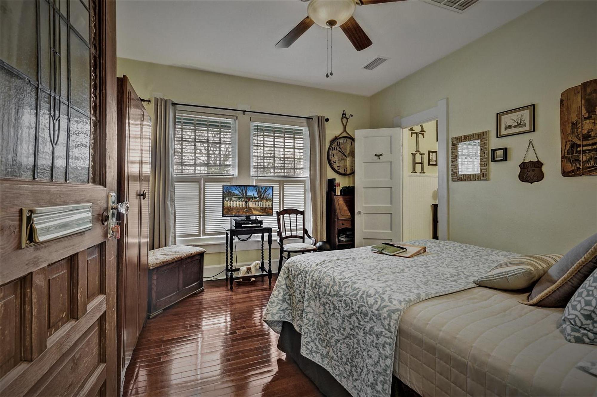 Granbury Gardens Bed And Breakfast Pokoj fotografie